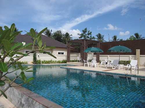 ขายสระว่ายน้ำ-อาคาร-ฟิตเนส-ห้องน้ำ-3-ห้อง